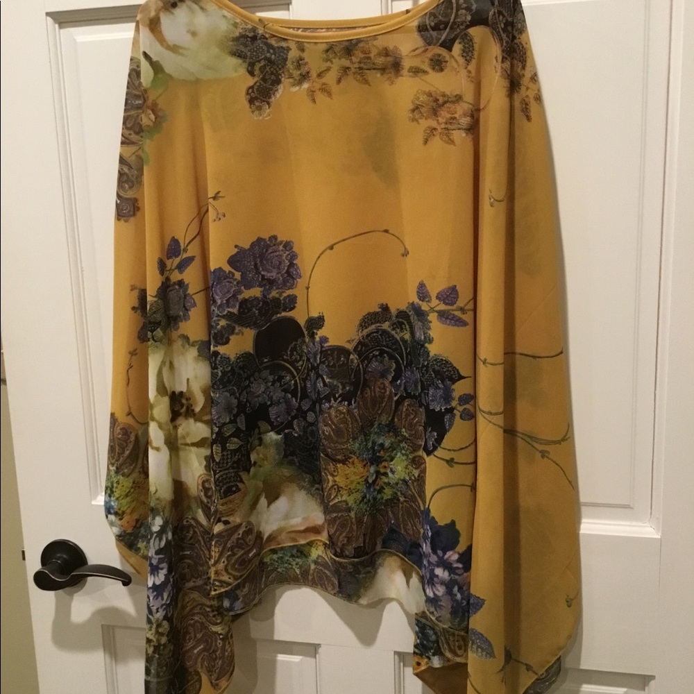 Lightweight Tunic Top